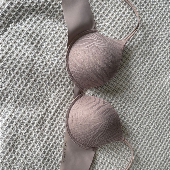 Vince Camuto Other - Vince Camuto Dusty Pink Bra